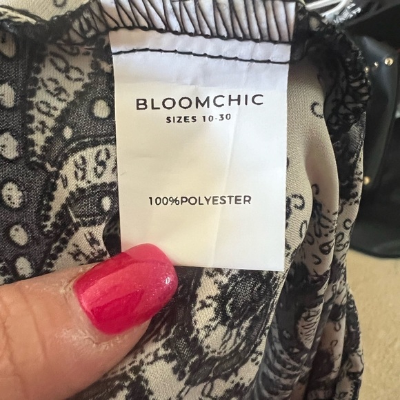 Bloomchic Patterned Blouse - Picture 5 of 6